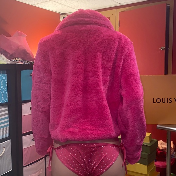 ❤️ Faux Fur Jacket Brand New - Picture 5 of 9